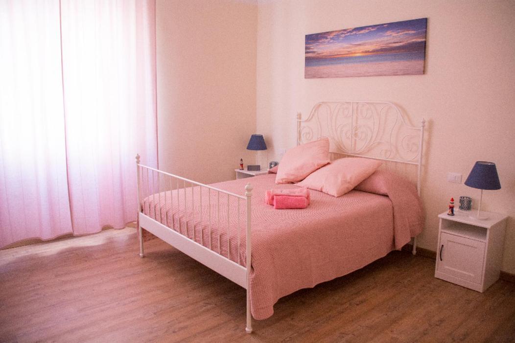 La Casa Dei Nonni Apartment Livorno Bagian luar foto