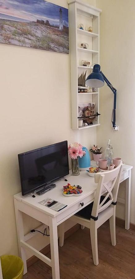 La Casa Dei Nonni Apartment Livorno Bagian luar foto
